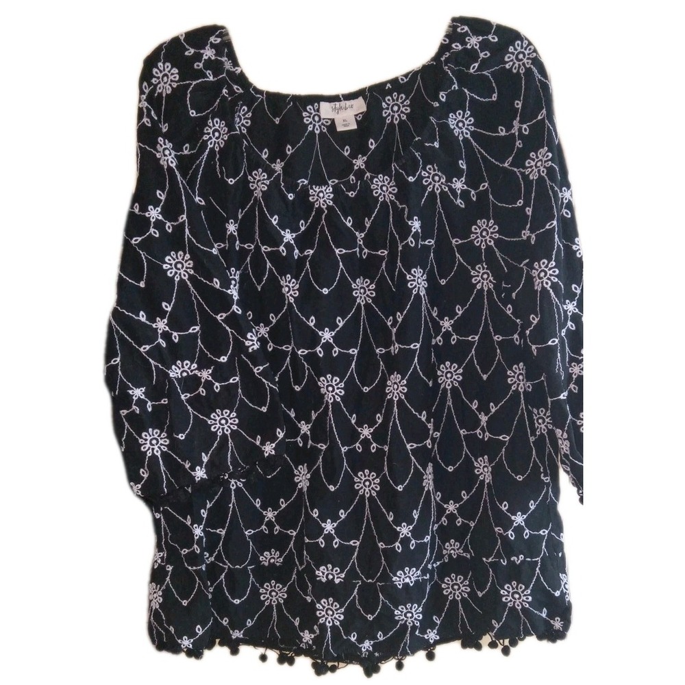 Style &‎ Co. Sz XL Blouse PomPom Trim Top Black W White Floral Embroidery Boho
